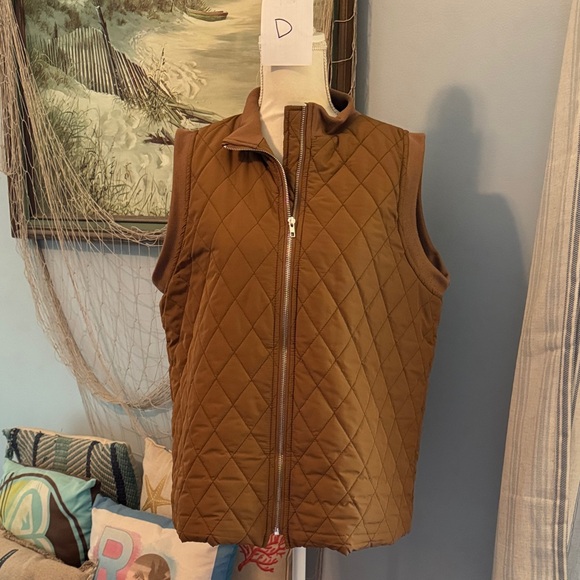 SHEIN Jackets & Blazers - SHEIN Tan Quilted Vest